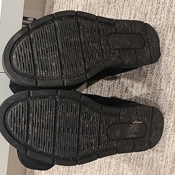 LeChateau knee high boots - Picture 5 of 6